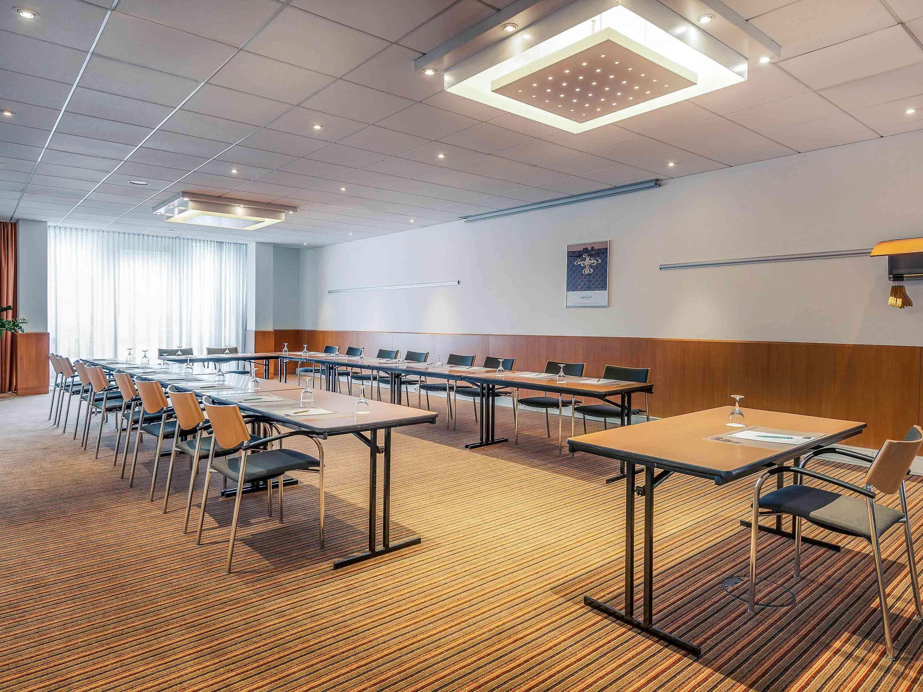 Mercure Stuttgart Sindelfingen An Der Messe Екстериор снимка