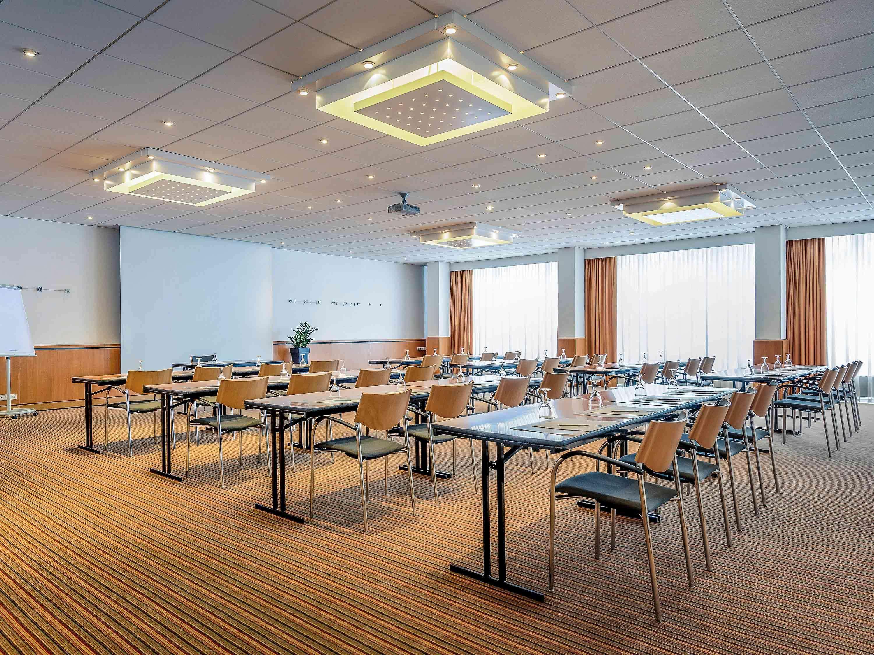 Mercure Stuttgart Sindelfingen An Der Messe Екстериор снимка