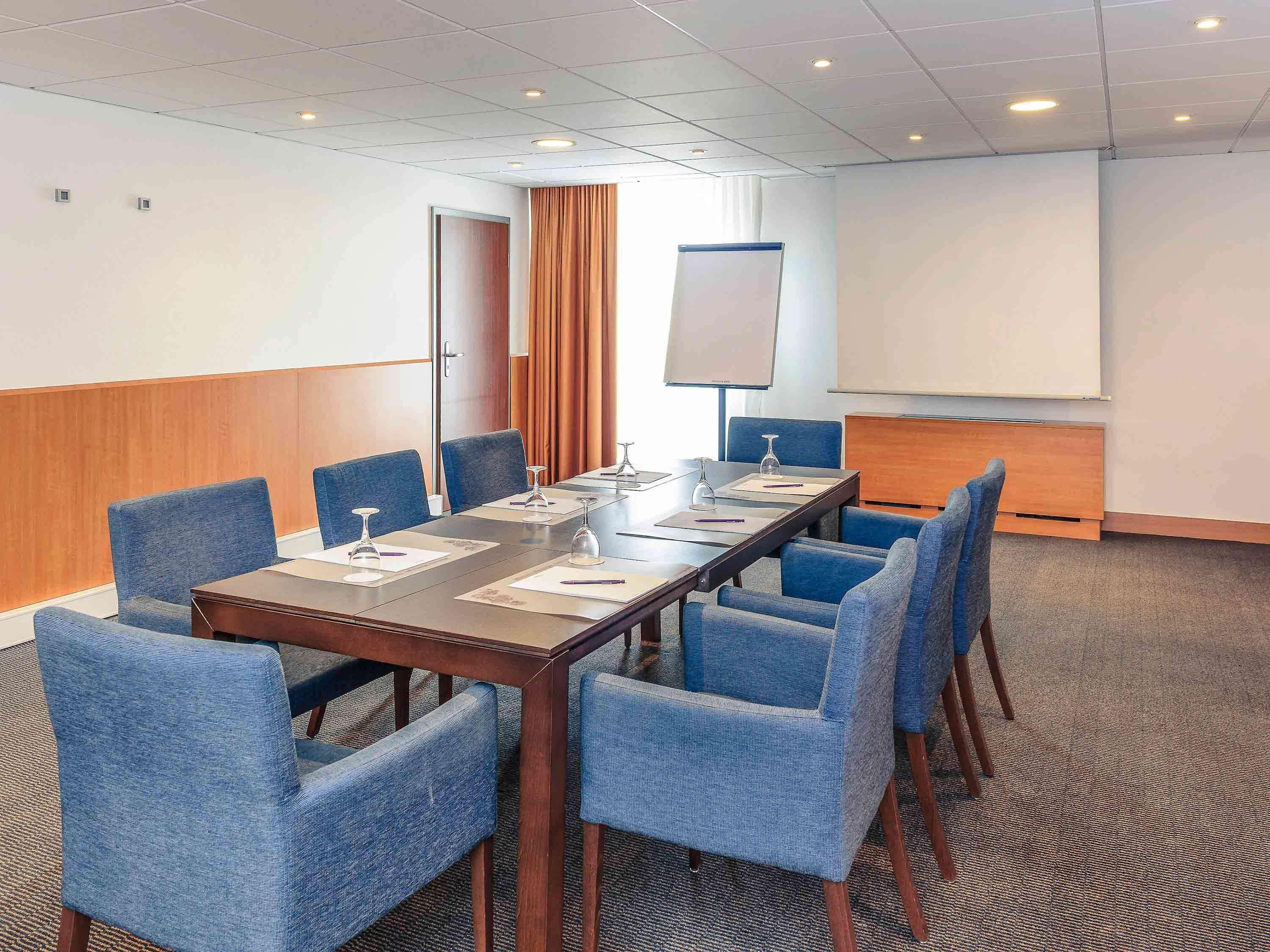 Mercure Stuttgart Sindelfingen An Der Messe Екстериор снимка