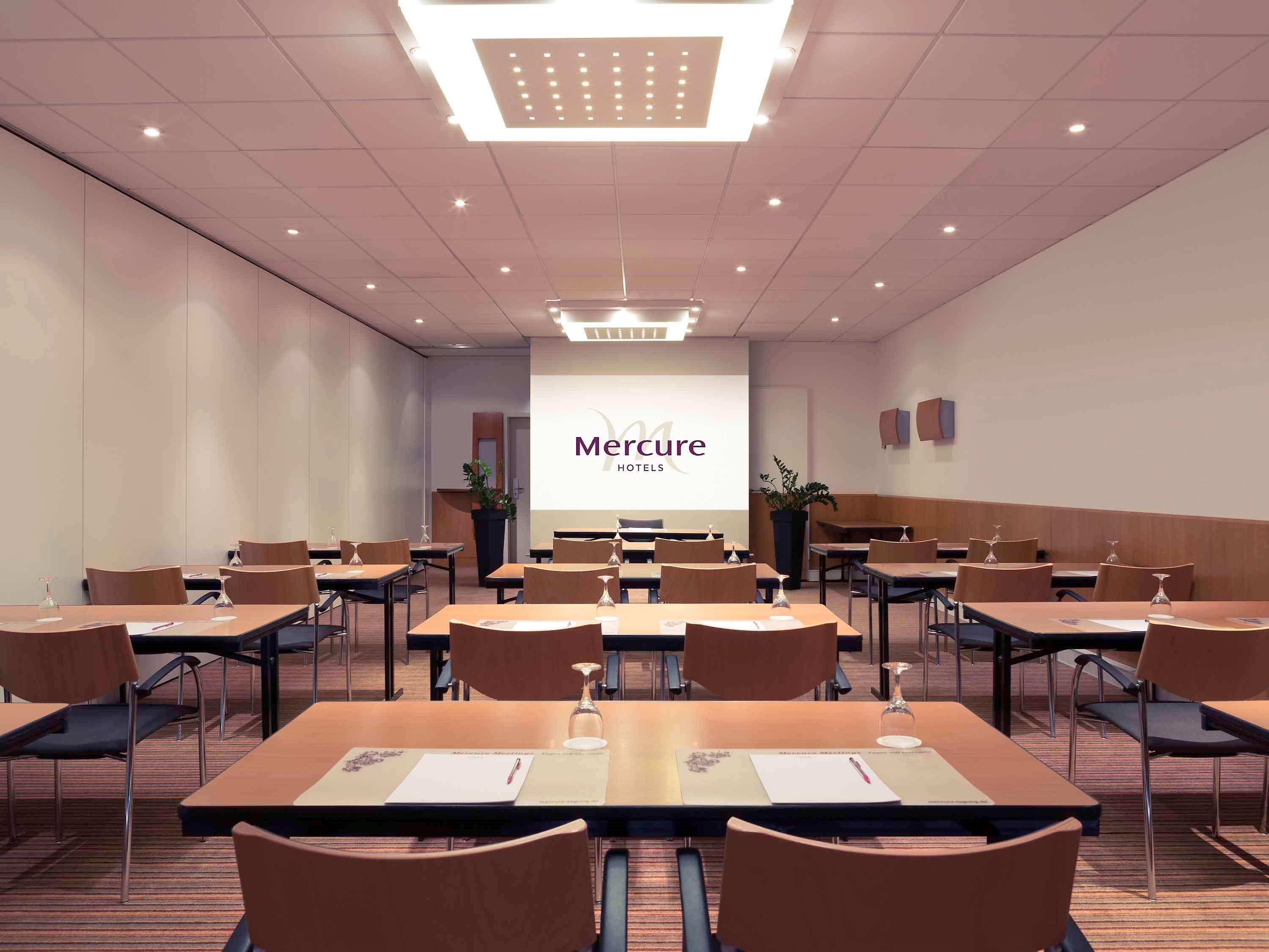 Mercure Stuttgart Sindelfingen An Der Messe Екстериор снимка